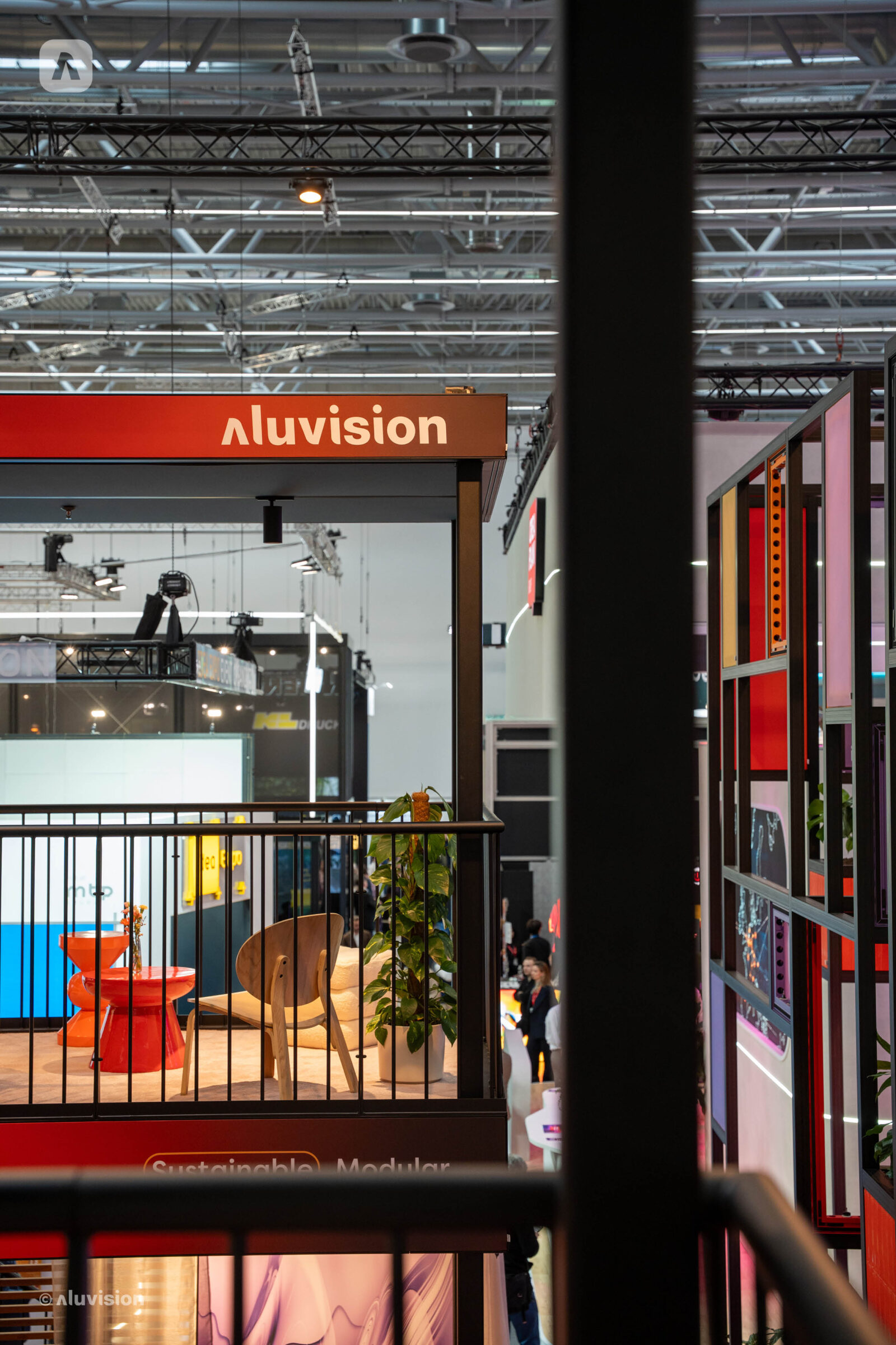 Aluvision-Stand im Obergeschoss