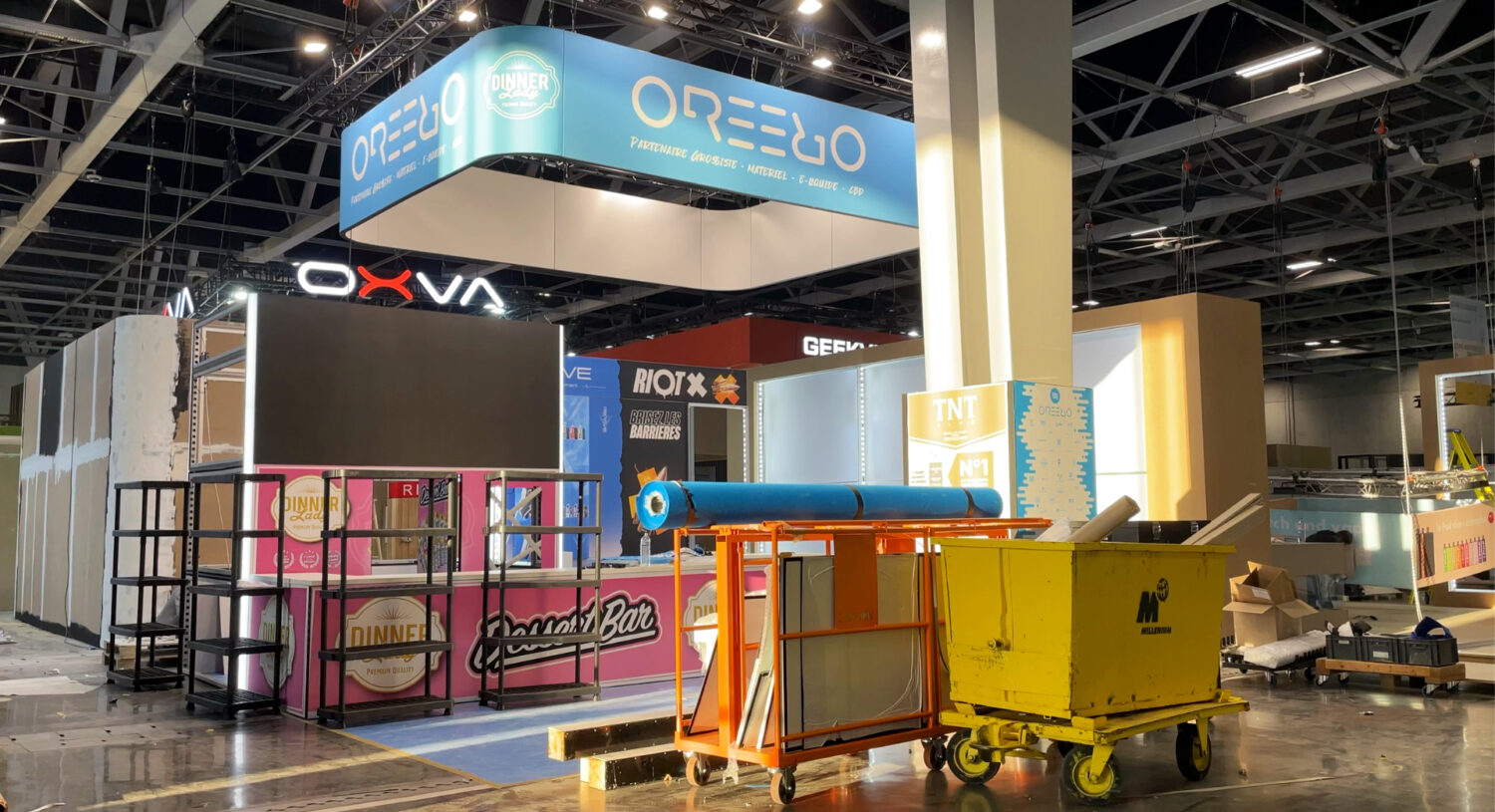 Vapexpo cover photo, Oreego booth