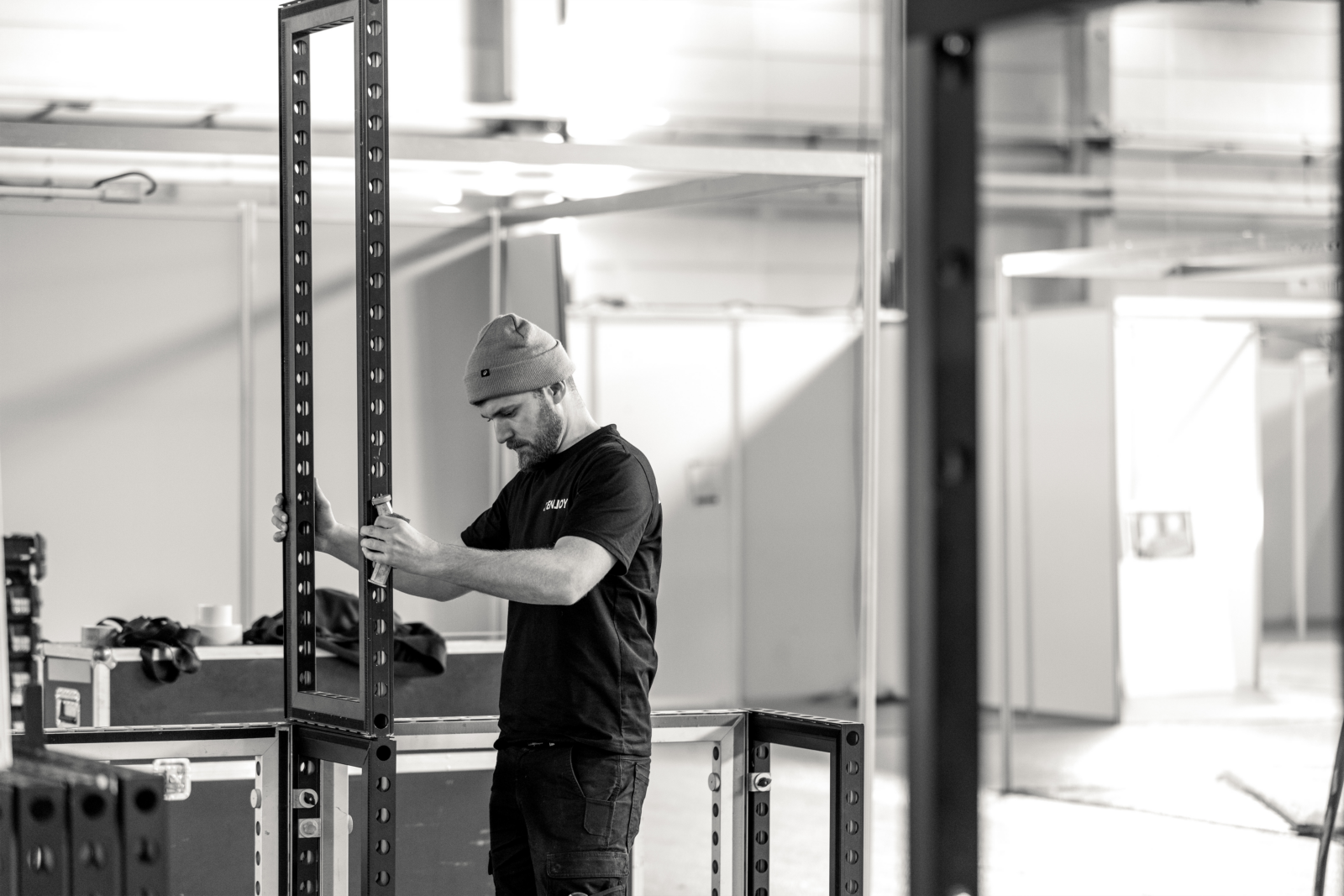 Detailansicht des Aufbaus eines modularen ENJOY-Messestandes